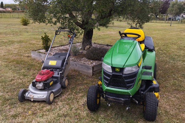 Au Jardin – Alladio Jérôme nos services : équipement de qualité